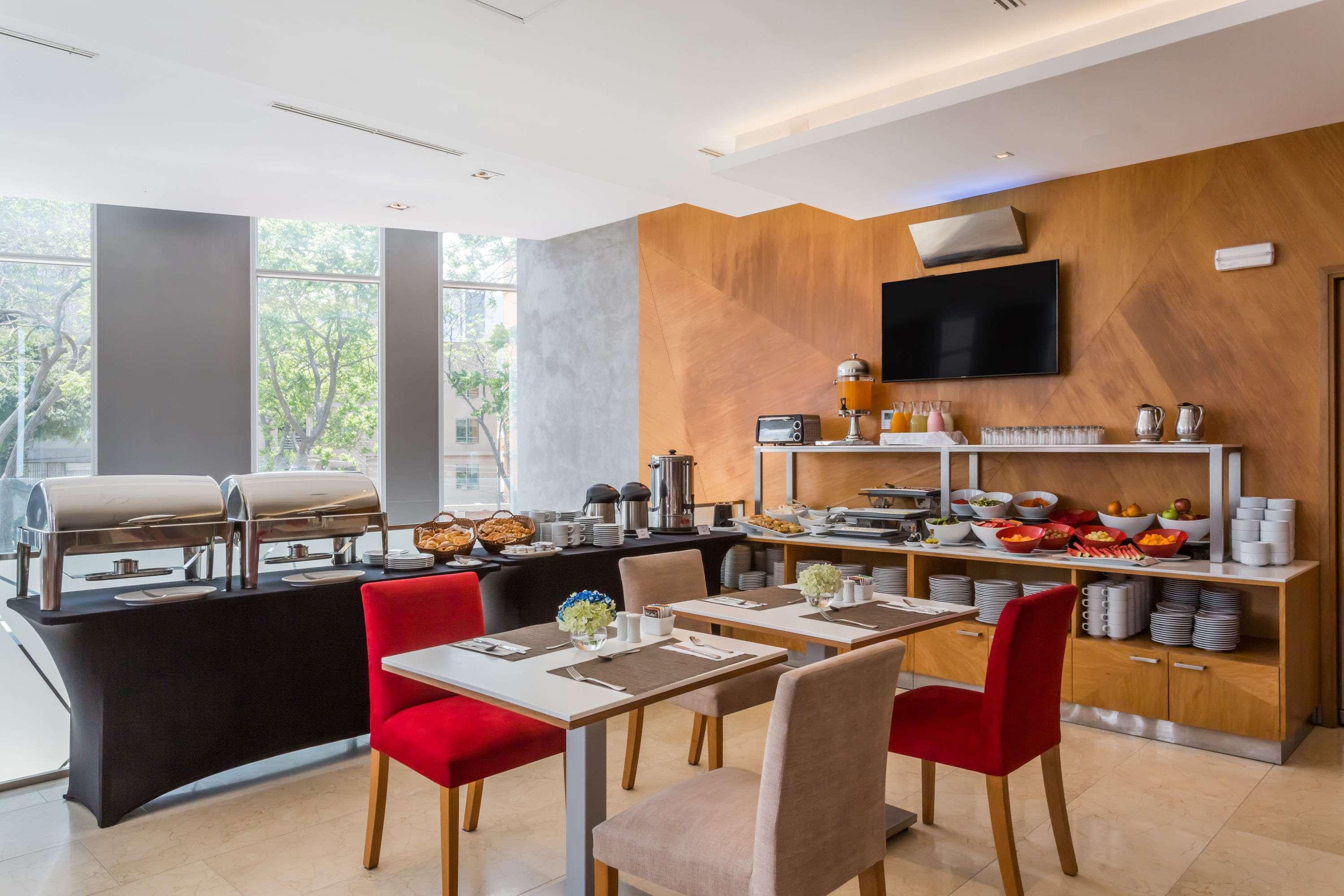 Ramada Encore By Wyndham Lima San Isidro Extérieur photo