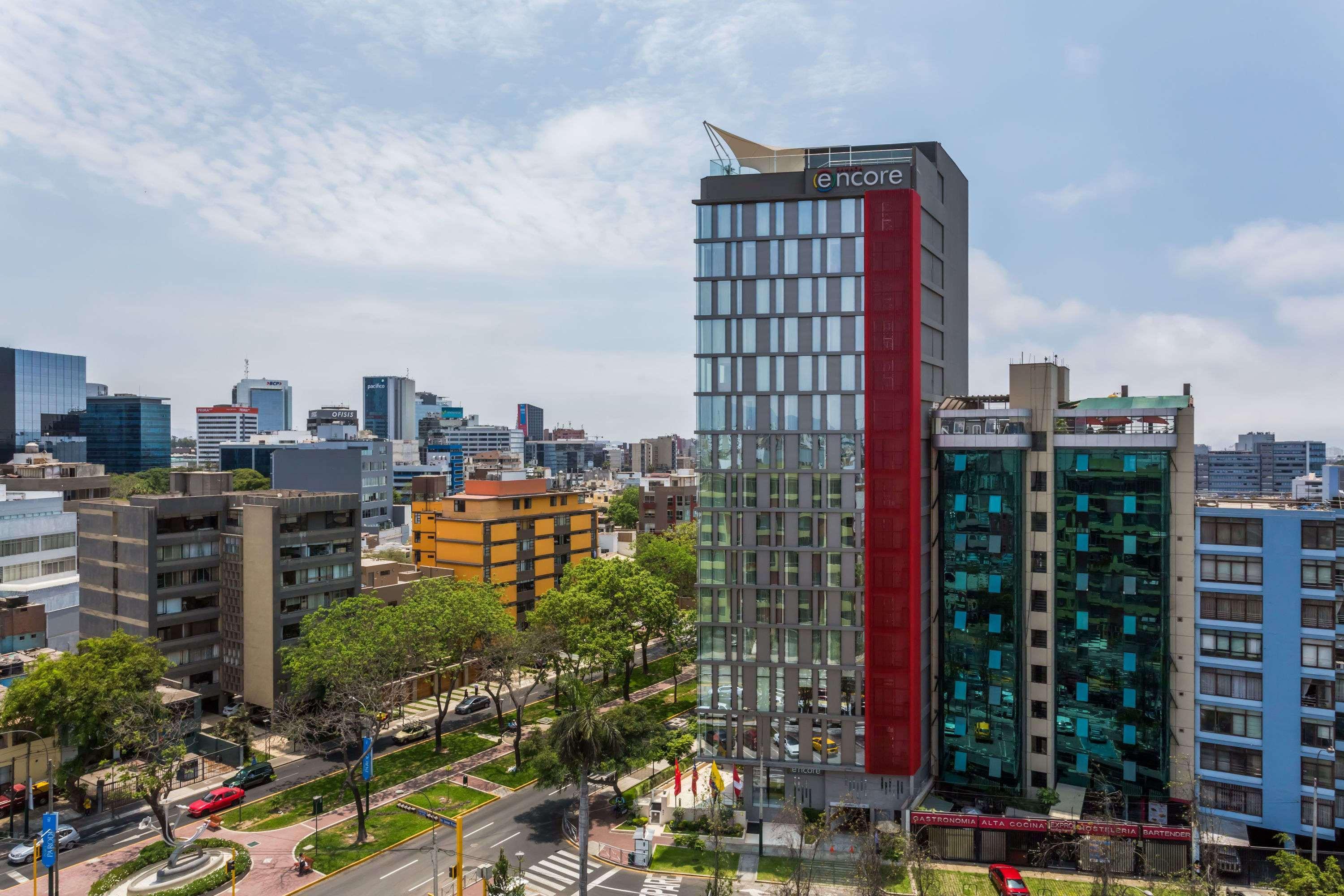 Ramada Encore By Wyndham Lima San Isidro Extérieur photo